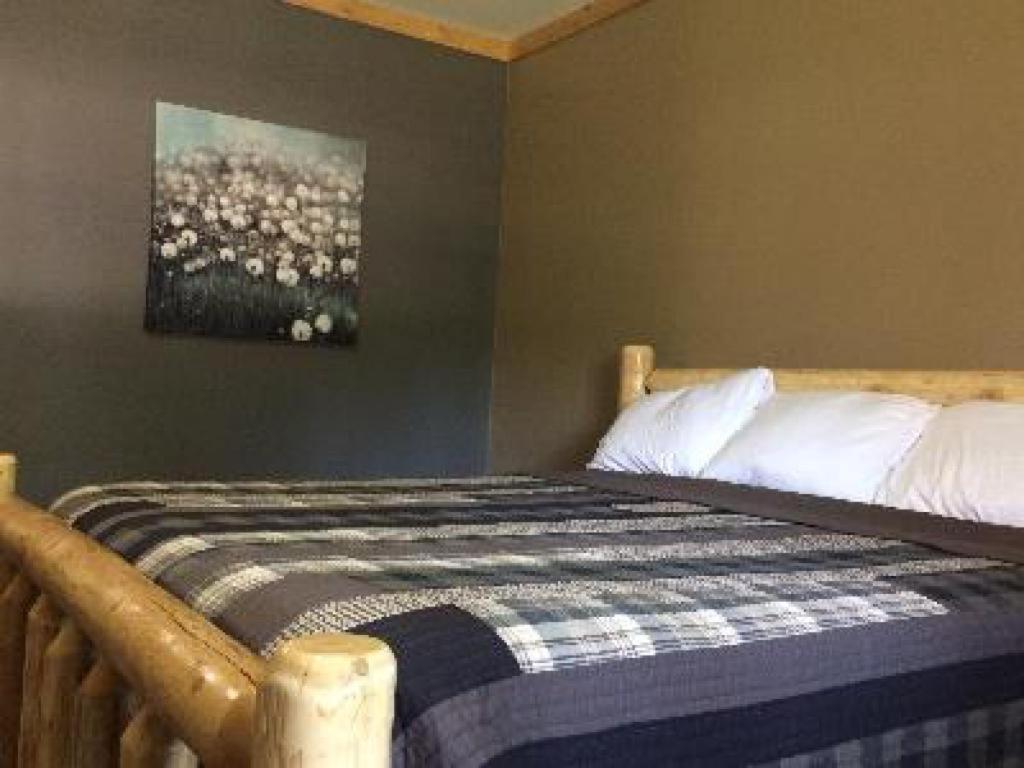 Big Horse Inn And Suites Lewistown ภายนอก รูปภาพ