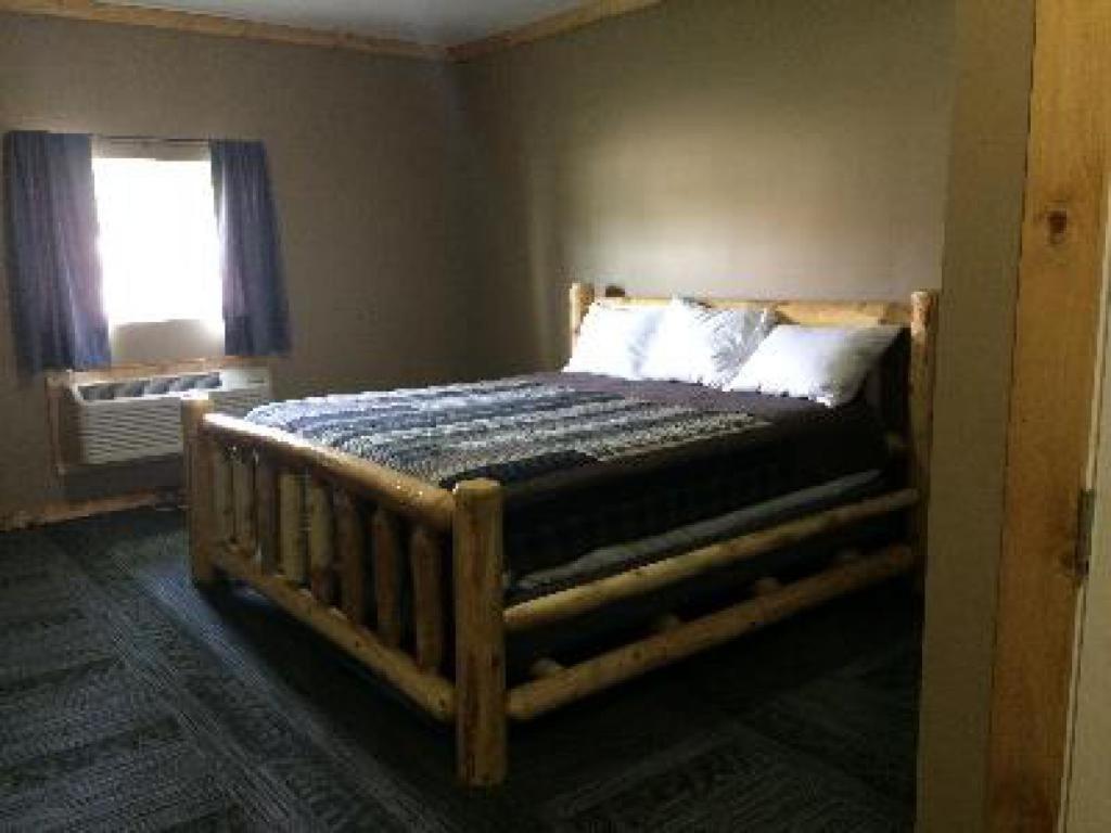 Big Horse Inn And Suites Lewistown ภายนอก รูปภาพ