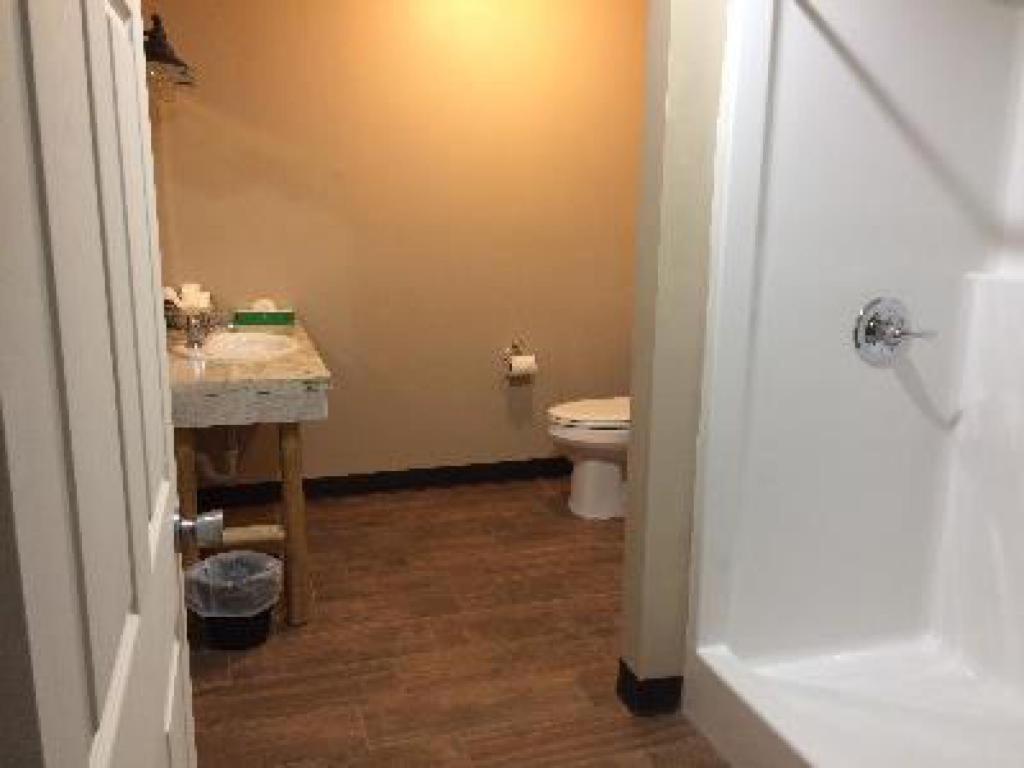 Big Horse Inn And Suites Lewistown ภายนอก รูปภาพ